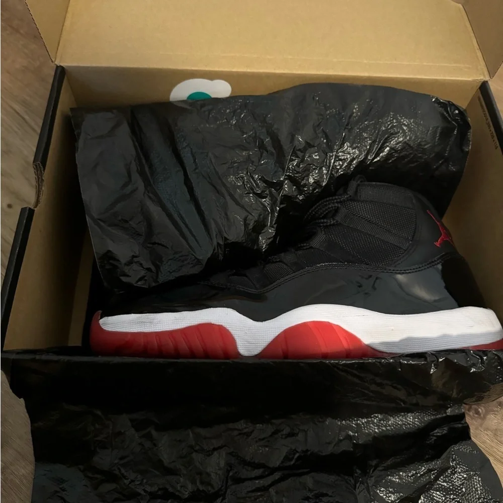 Jordan 11 Men’s Retro Bred 2019